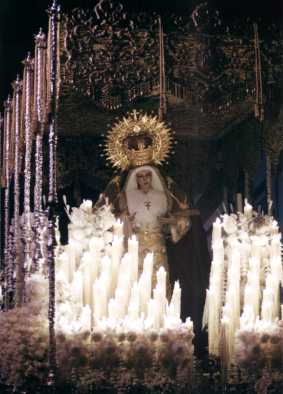 Nuestra Señora de la Estrella bajo palio Nuestra Señora de la Estrella bajo palio