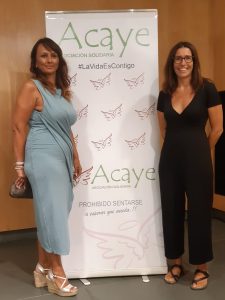 Las presidentas de ACAYE y C.W. Dos Hermanas