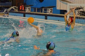 Alba Roldán, ante un rival